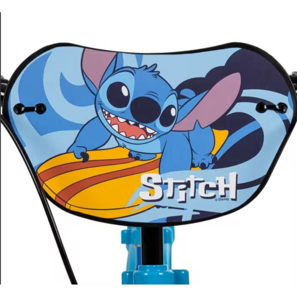 Niebieski Stitch na desce surfingowej z falami i napisem STITCH.