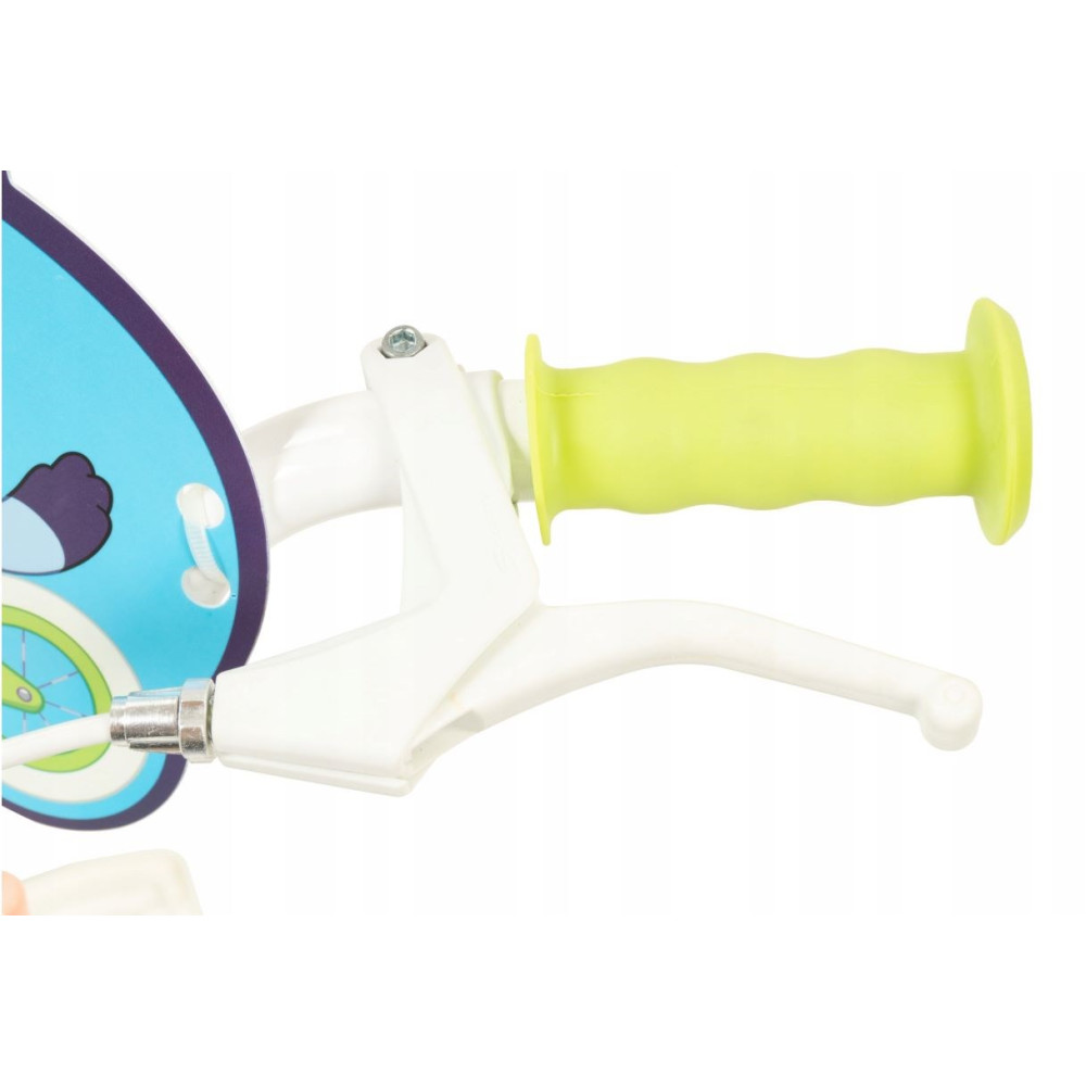 Zielony chwyt kierownicy i biały hamulec w rowerze dziecięcym.