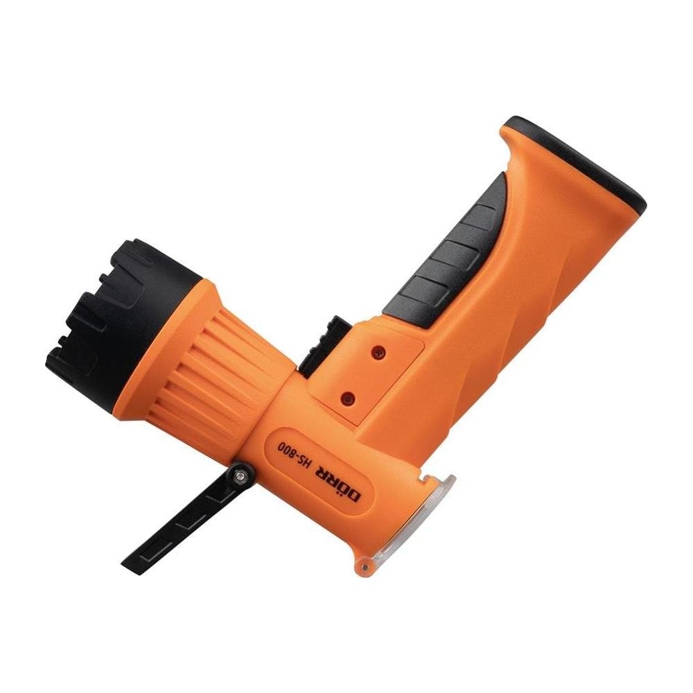 Eine orangefarbene Taschenlampe mit schwarzem Griff und Reflektor auf weißem Hintergrund.