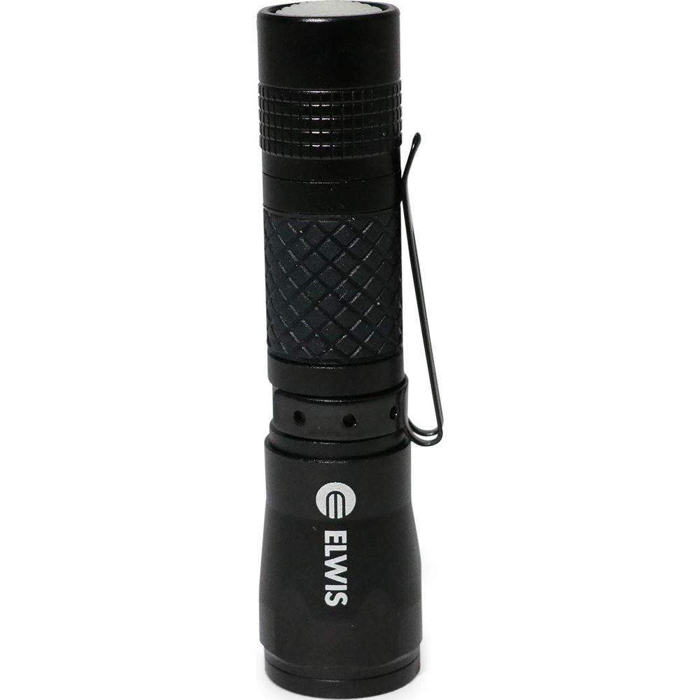 Une lampe de poche noire avec un clip argenté, sur fond blanc.