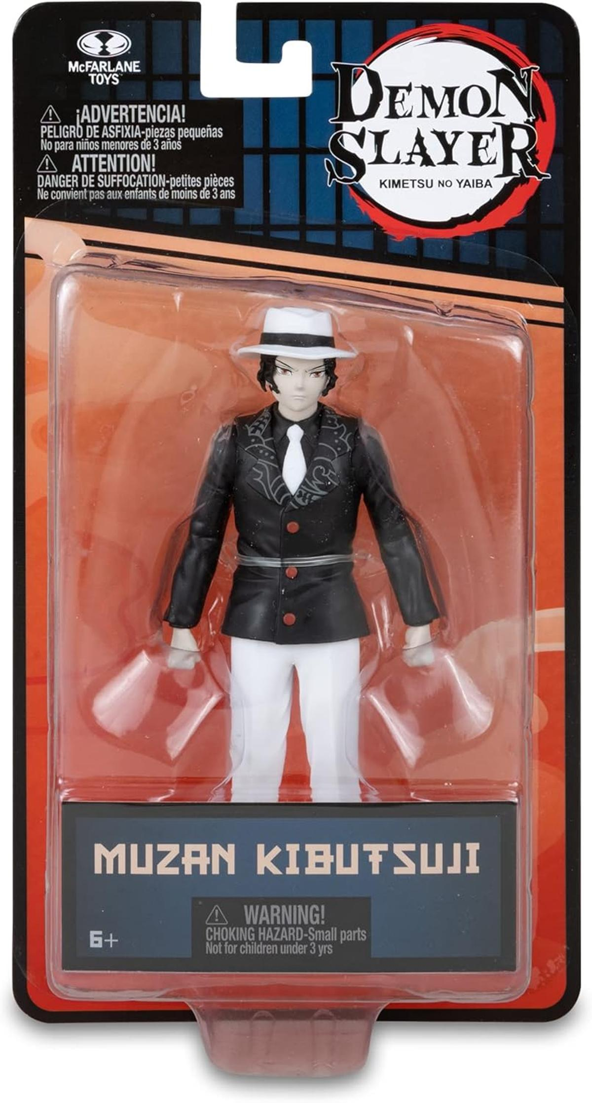 Muzan Kibutsuji Actionfigur in Verpackung, trägt schwarzen Anzug, weißes Hemd und Krawatte.