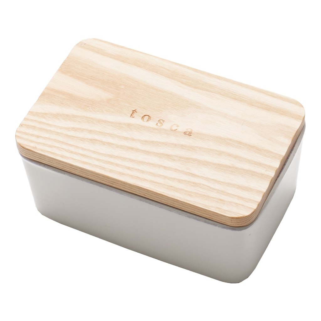 Scatola grigia con coperchio in legno inciso 'tosca'.