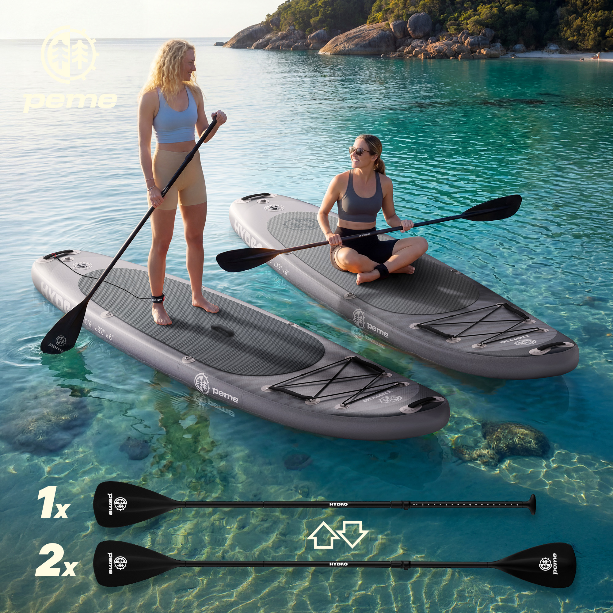 Zwei Frauen auf Paddleboards in klarem türkisfarbenem Wasser mit Paddeln und unten gezeigten Paddeln.