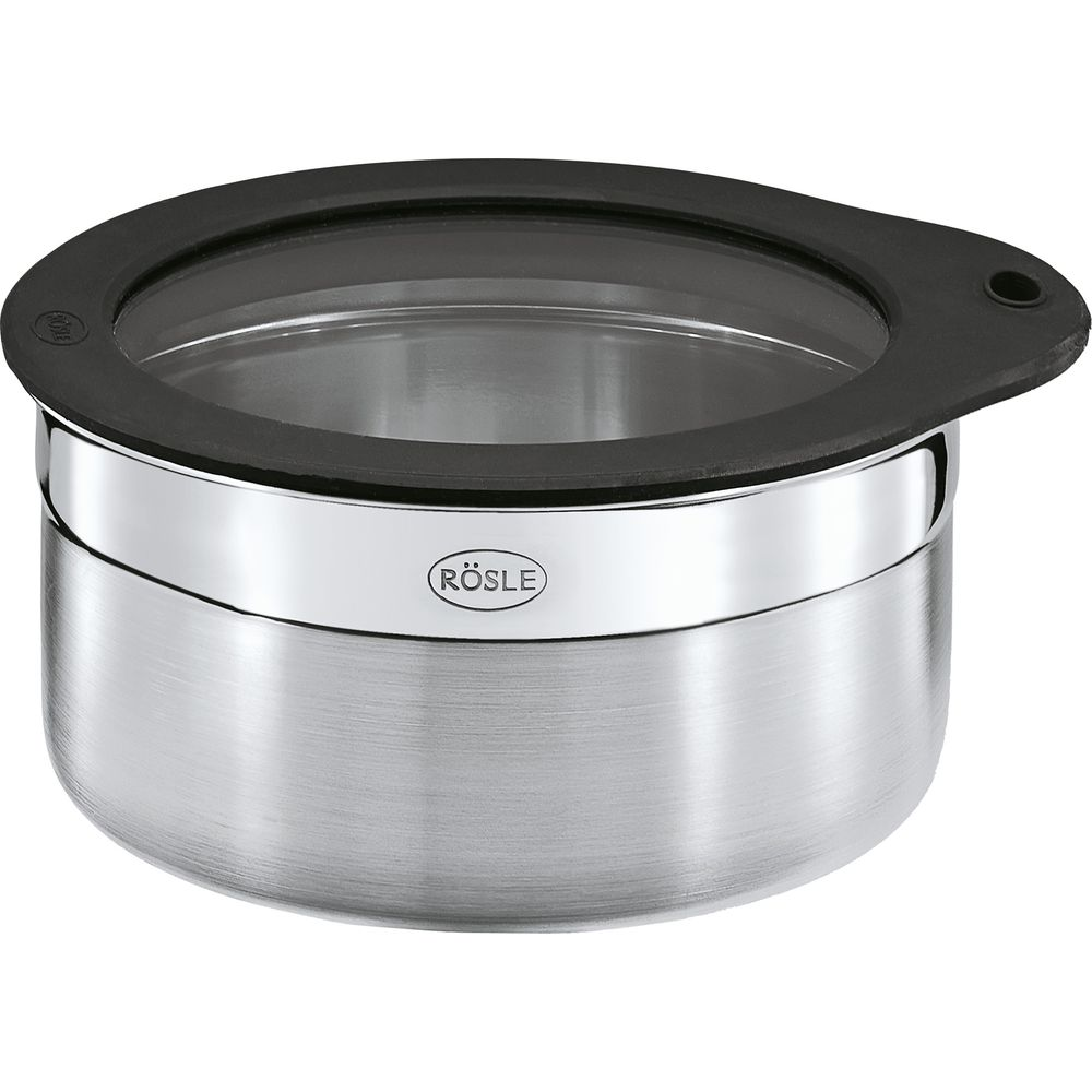 Pentola in acciaio inox con coperchio in vetro trasparente e bordo nero. Il logo Rösle è visibile.