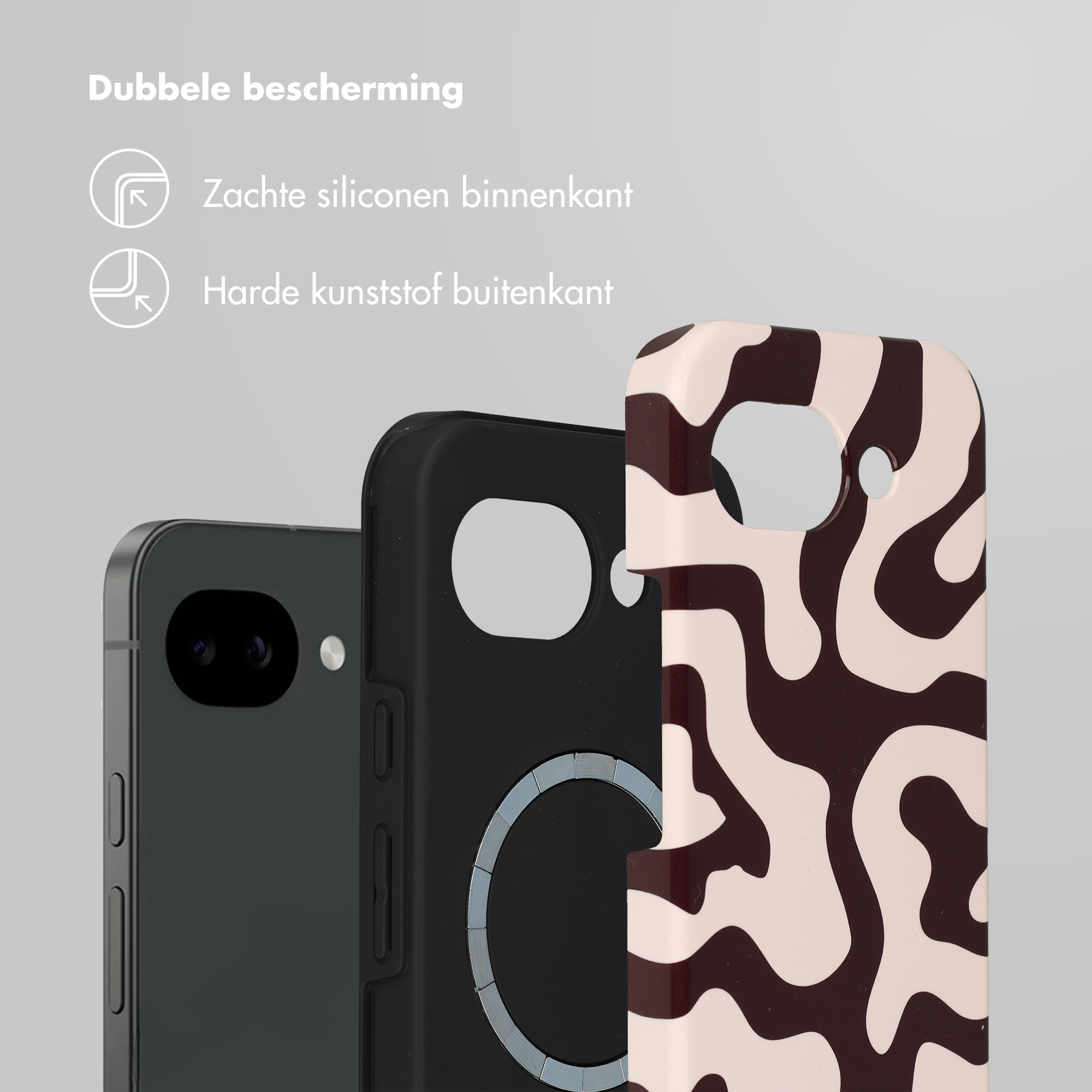 Trois coques de téléphone, à motifs et unies, sur fond gris.