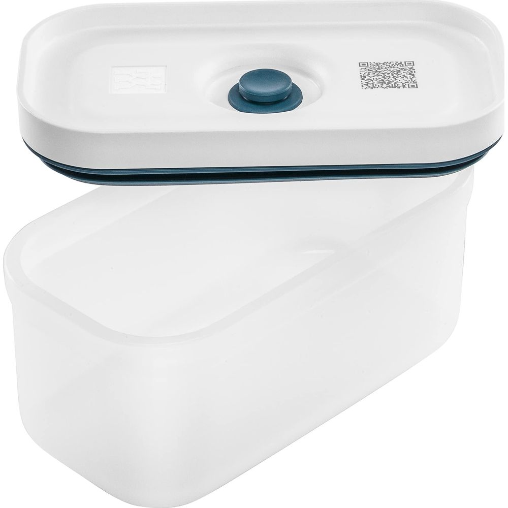 Un contenitore sottovuoto bianco con pulsante blu e codice QR sul coperchio.