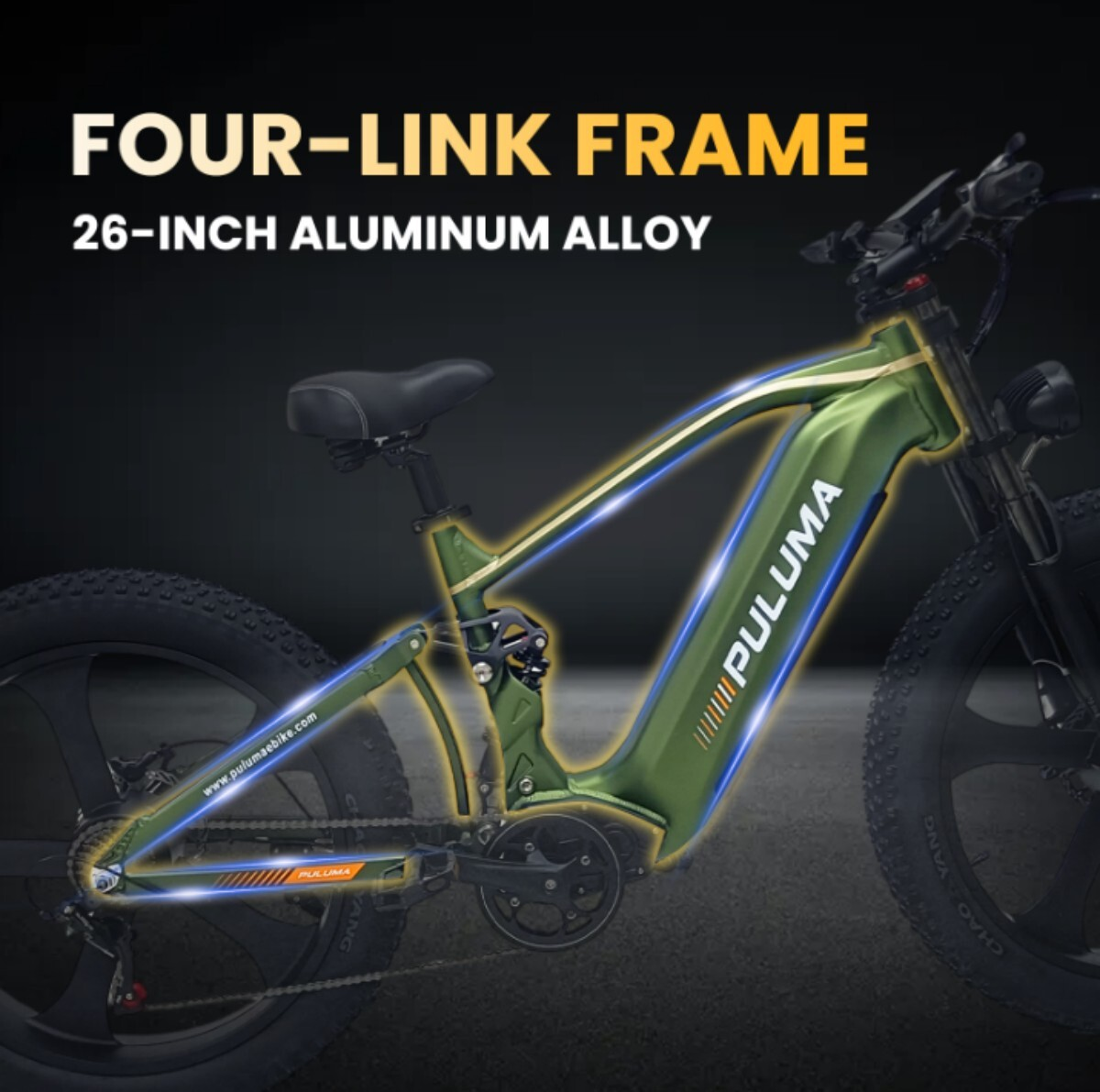 Zielony rower elektryczny z czterowahaczowym, 26-calowym aluminiowym ramieniem.