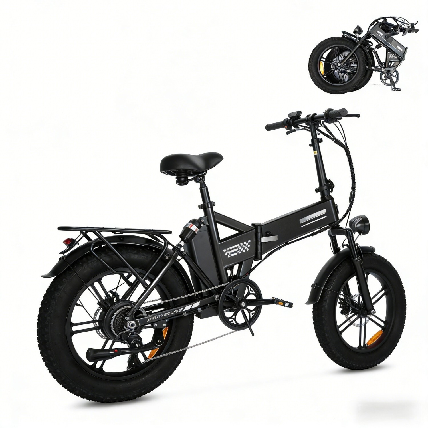 Czarny, składany rower elektryczny z grubymi oponami i bagażnikiem, na białym tle.
