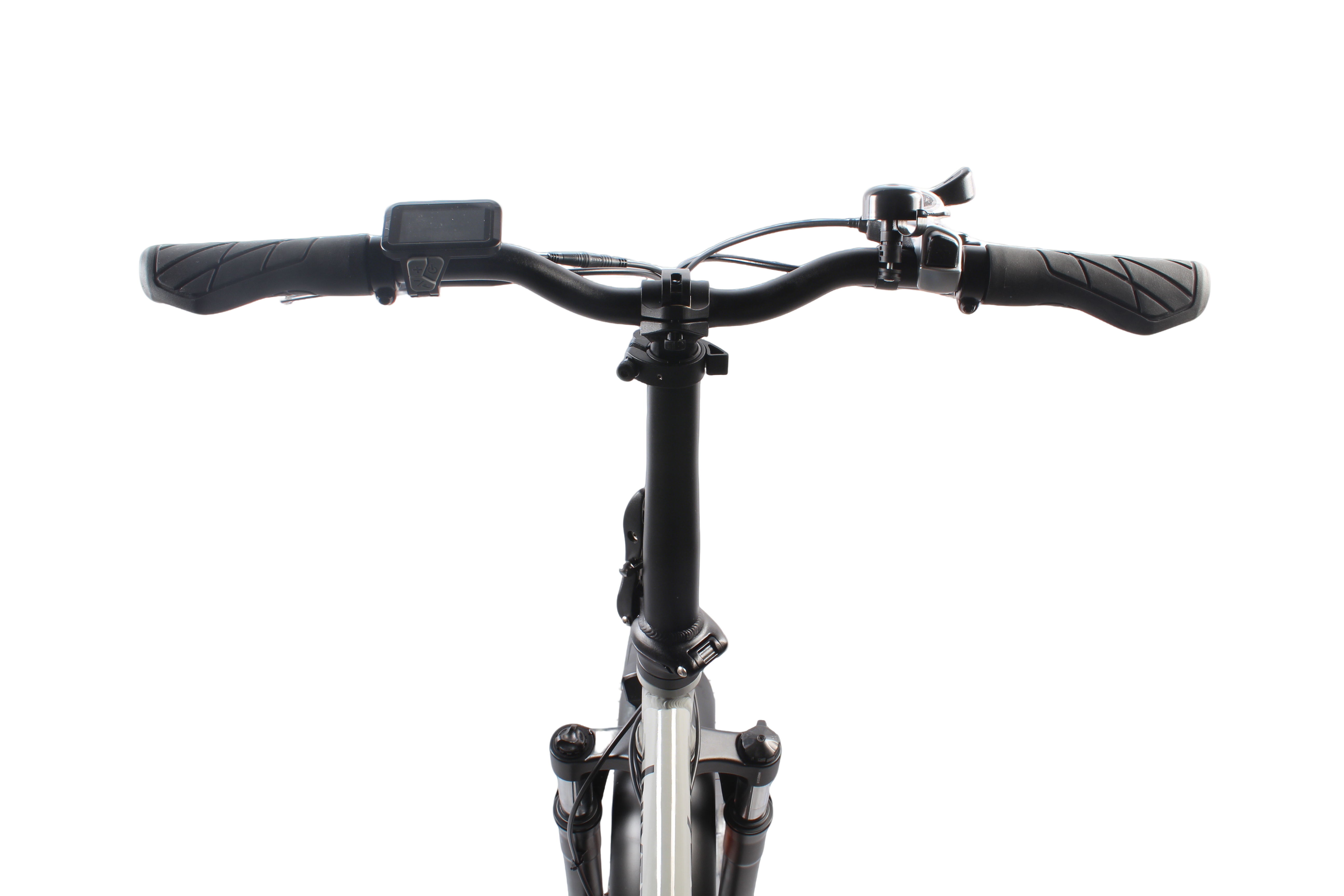 Lenker eines Fahrrads mit Display, Klingel und Griffen.