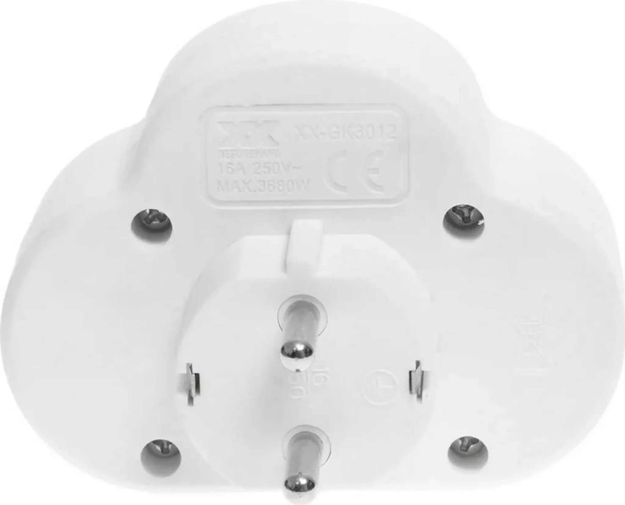 Ein weißer Reiseadapter mit CE-Zeichen und technischen Daten.