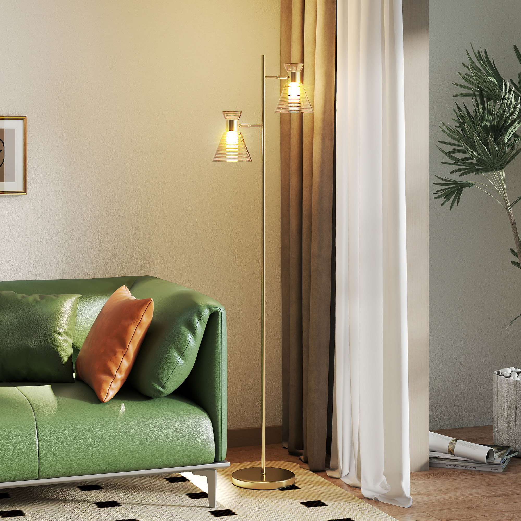 Un divano verde con cuscini, lampada da terra e tende in un soggiorno elegante.
