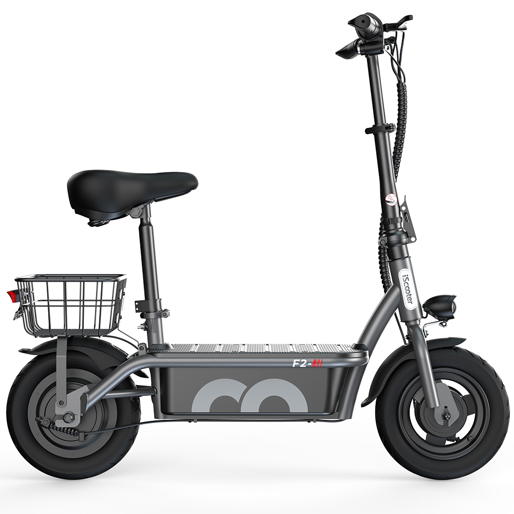 Uno scooter elettrico grigio con sedile, cestino e faro.