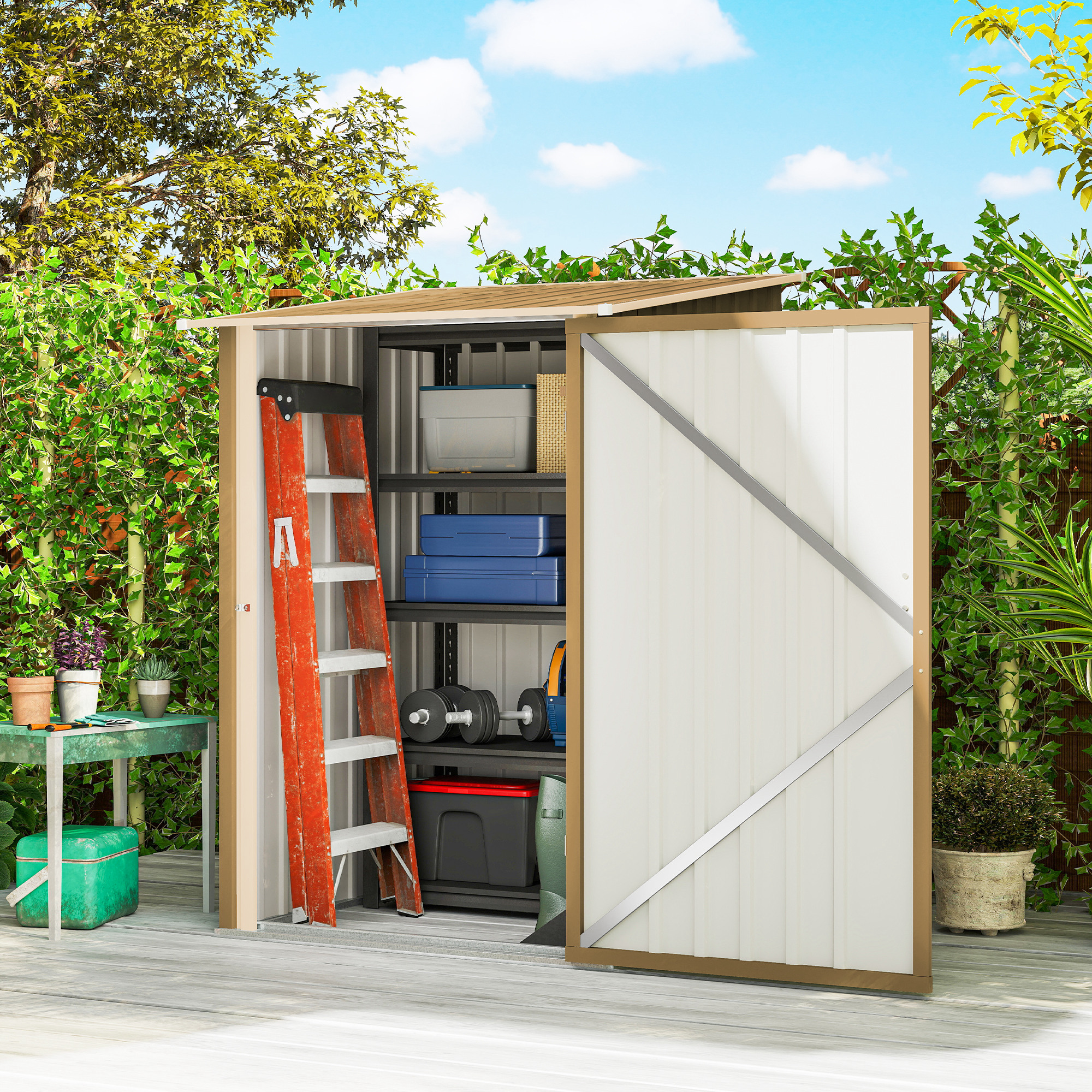 Un capanno da giardino con porta aperta, pieno di attrezzi e contenitori.