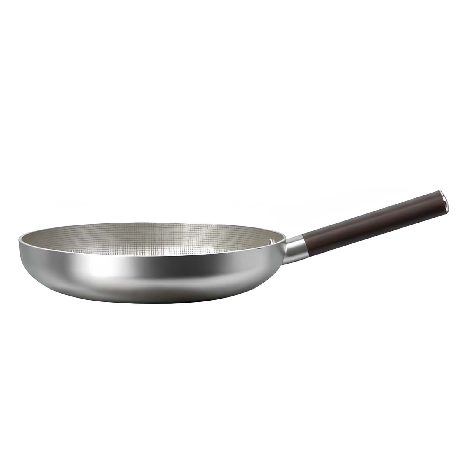 Une poêle argentée avec un manche marron sur fond blanc.