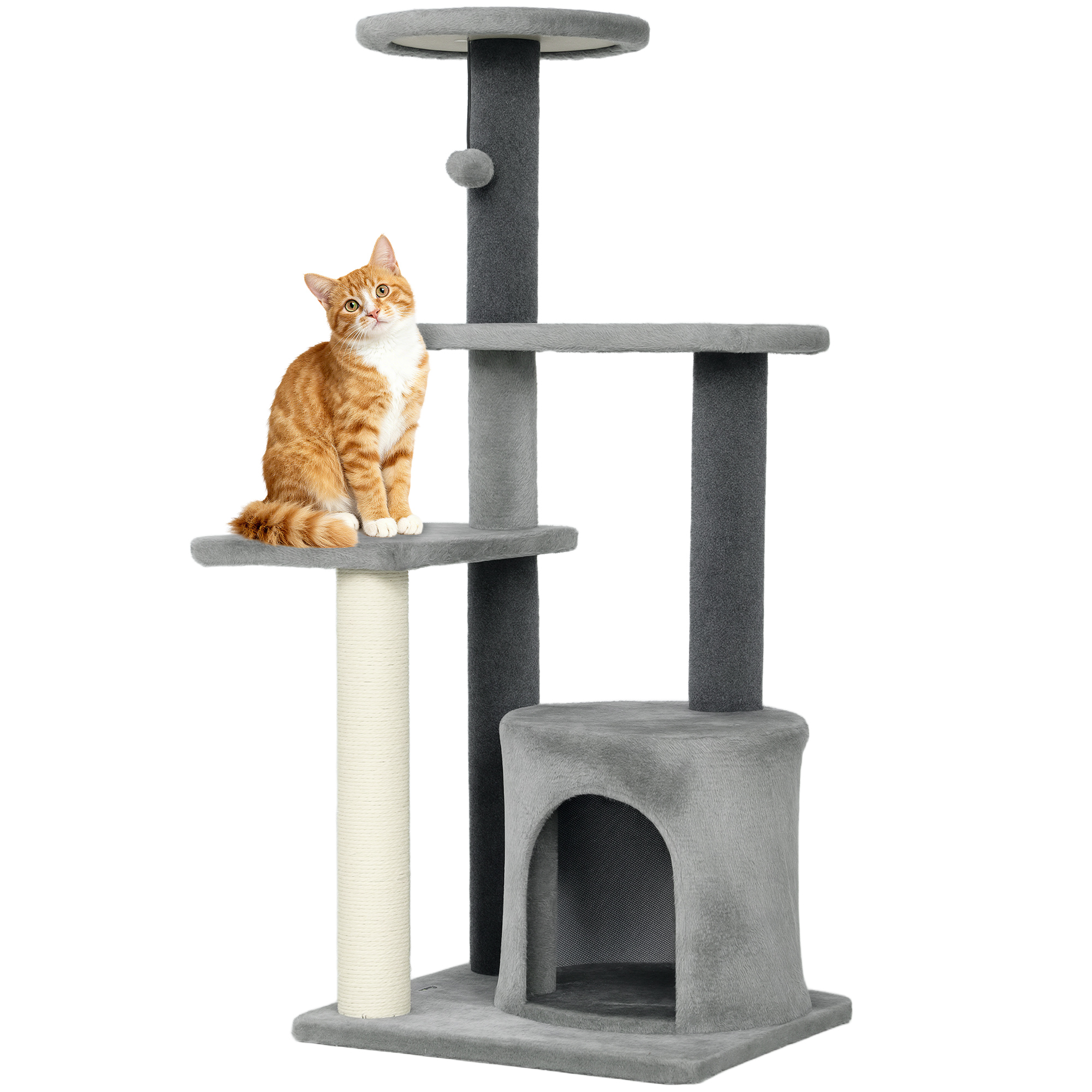 Un gatto soriano arancione seduto su un tiragraffi grigio con cuccia e gioco.