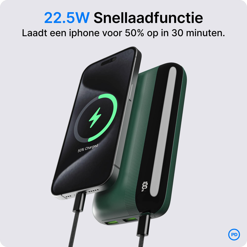 Ein Smartphone wird mit einem grünen Ladeanzeiger und 50% geladen.