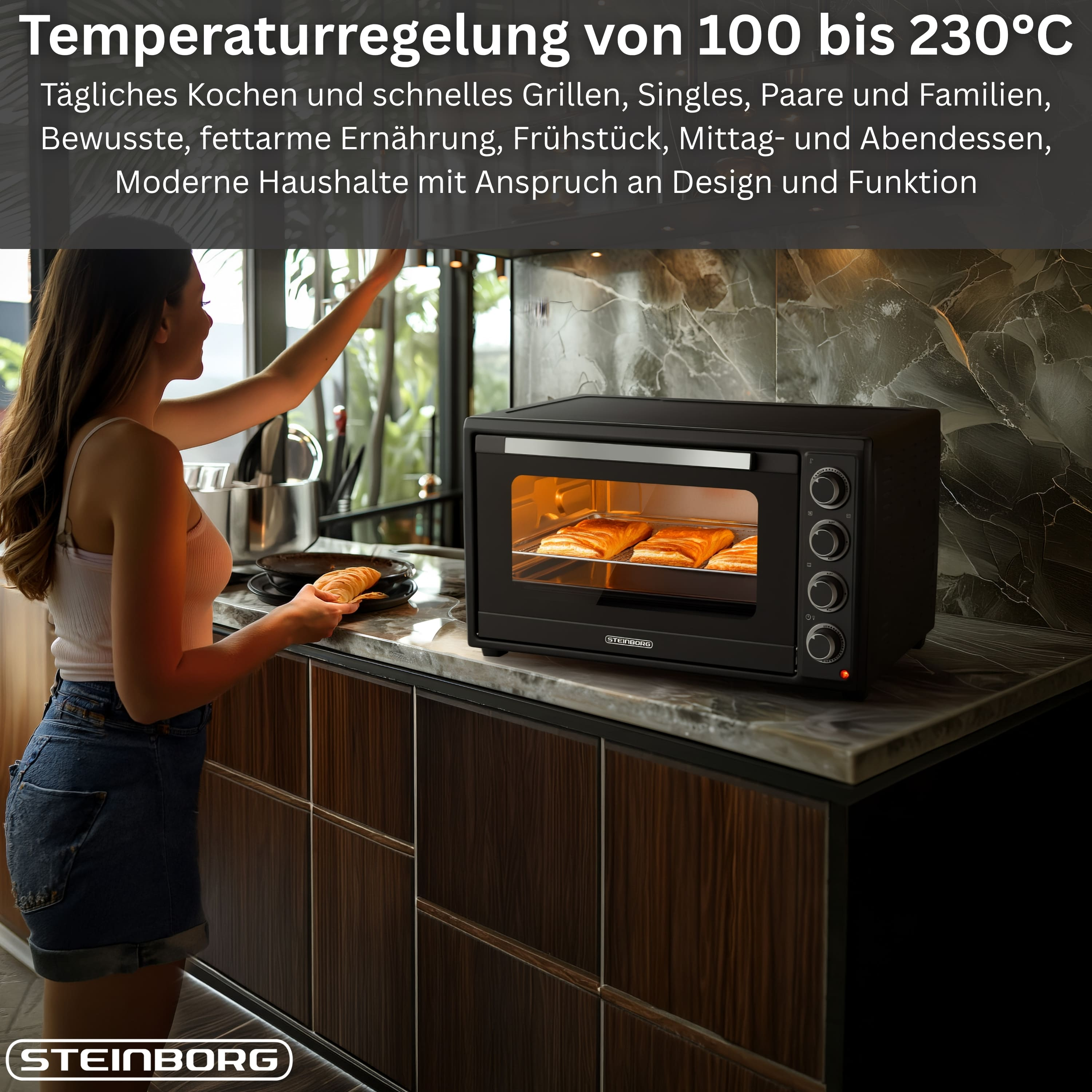Frau in Jeans und Top stellt Croissants in einen Minibackofen.