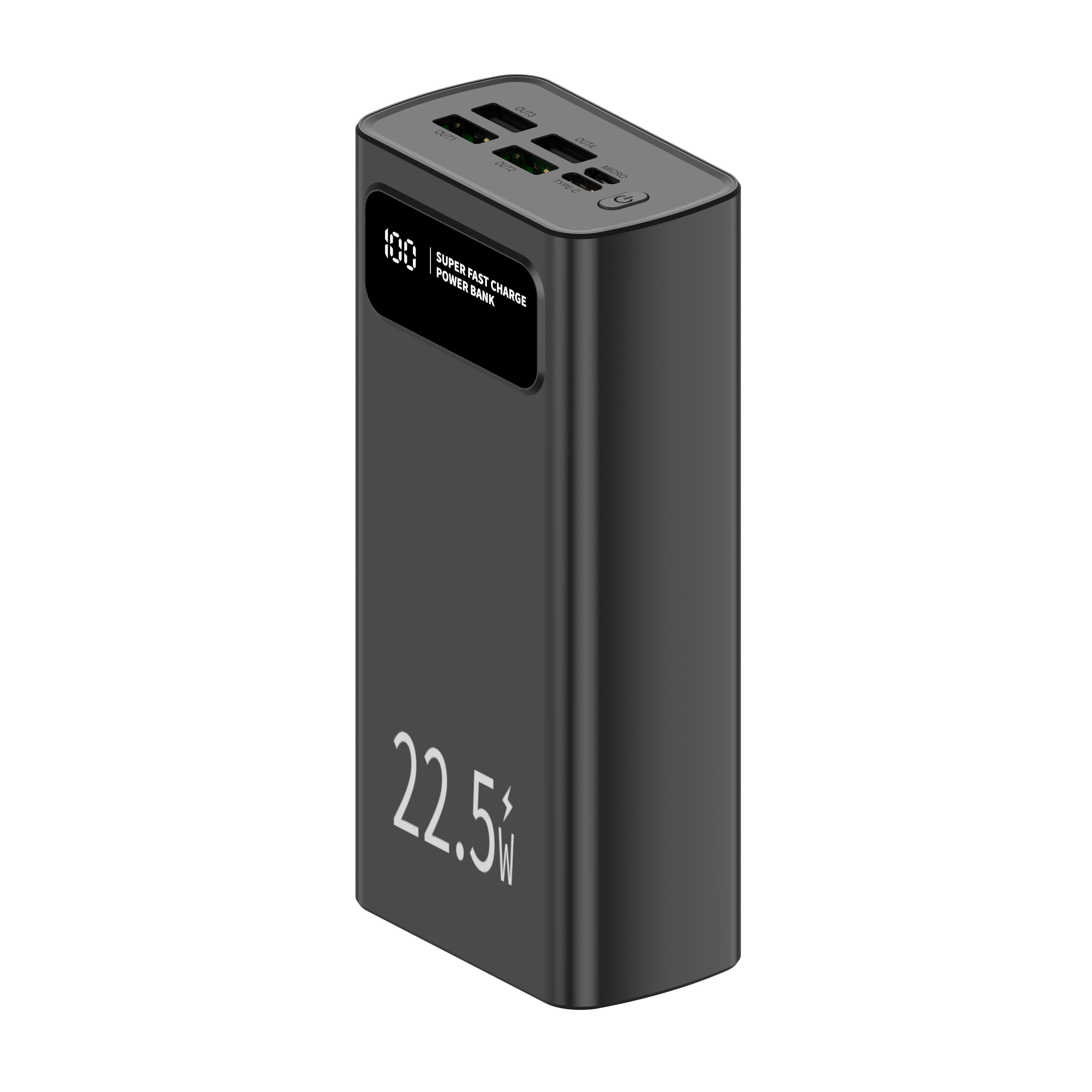 Power bank nero con 4 porte USB, Type-C, Micro-USB e display digitale.