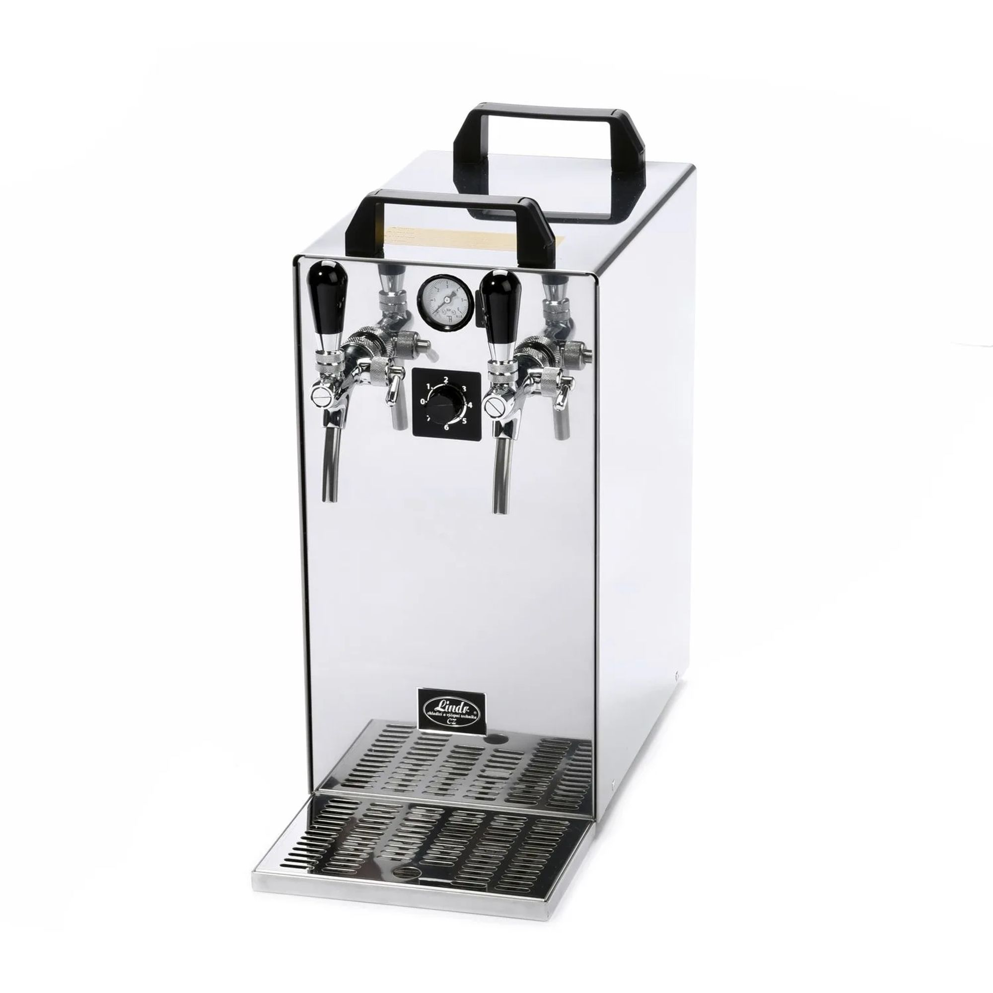 Een glanzende chromen drankdispenser met twee kranen, zwarte handvatten en een drukmeter.