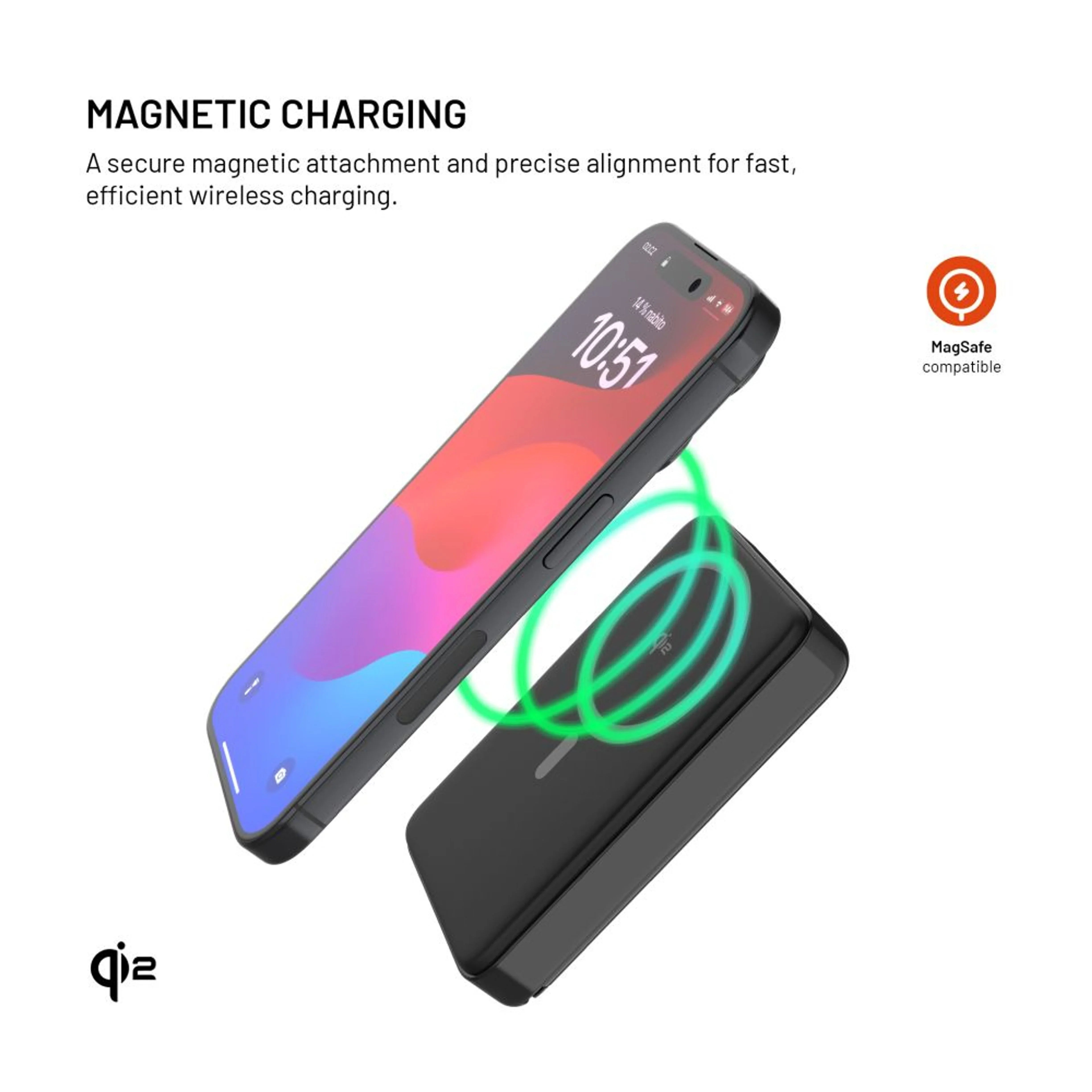 Ein schwarzes Smartphone wird magnetisch über einem schwarzen Ladegerät aufgeladen.