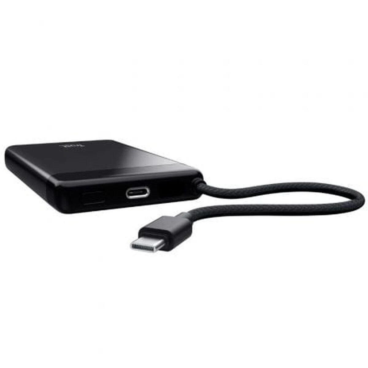 Un dispositivo power bank nero con un cavo USB-C collegato.