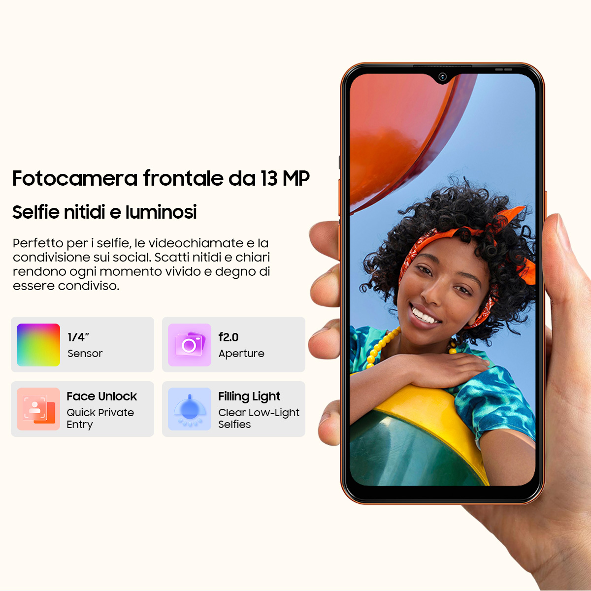 Uno smartphone con fotocamera frontale da 13 MP, funzioni selfie e sensore da 1/4".