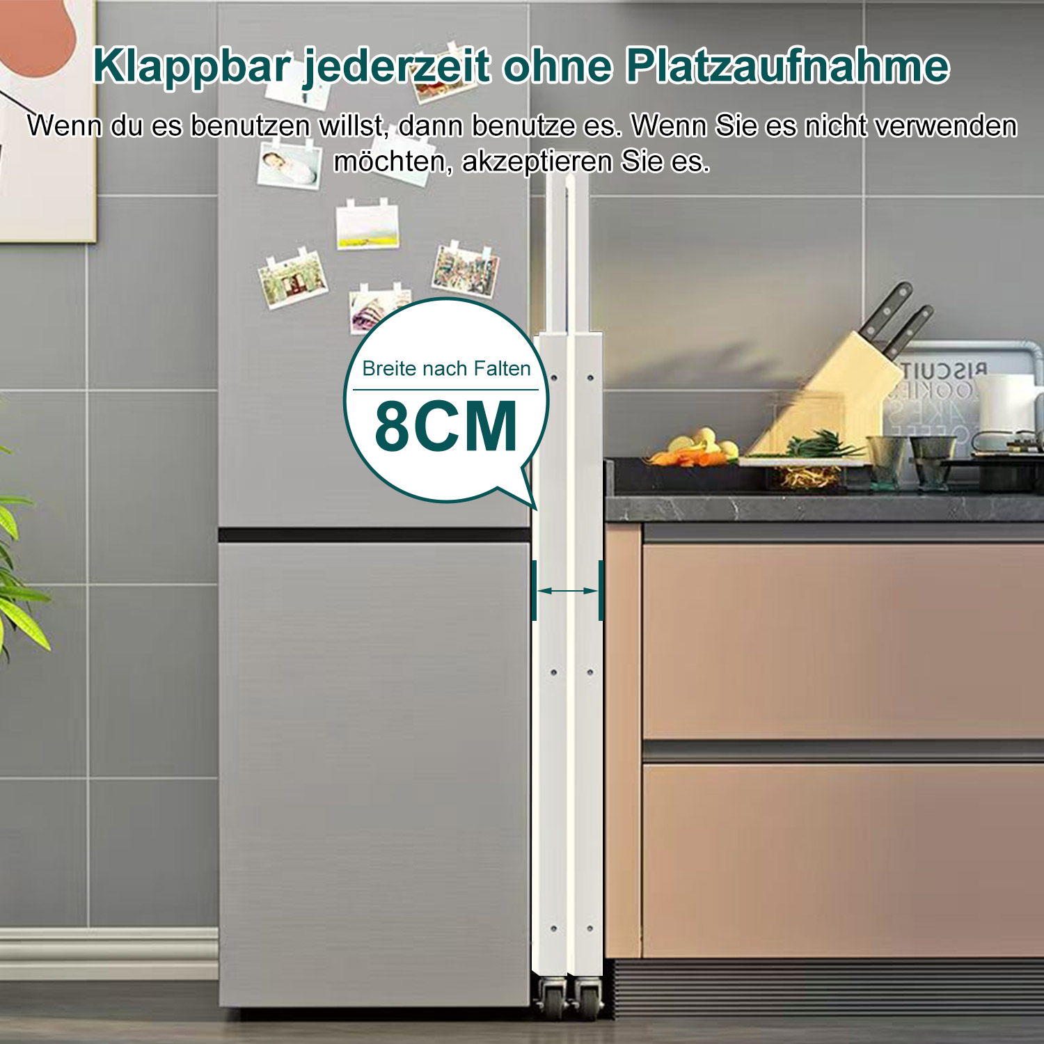 Grauer Kühlschrank, daneben eine schmale weiße Tür, 8cm breit im gefalteten Zustand.