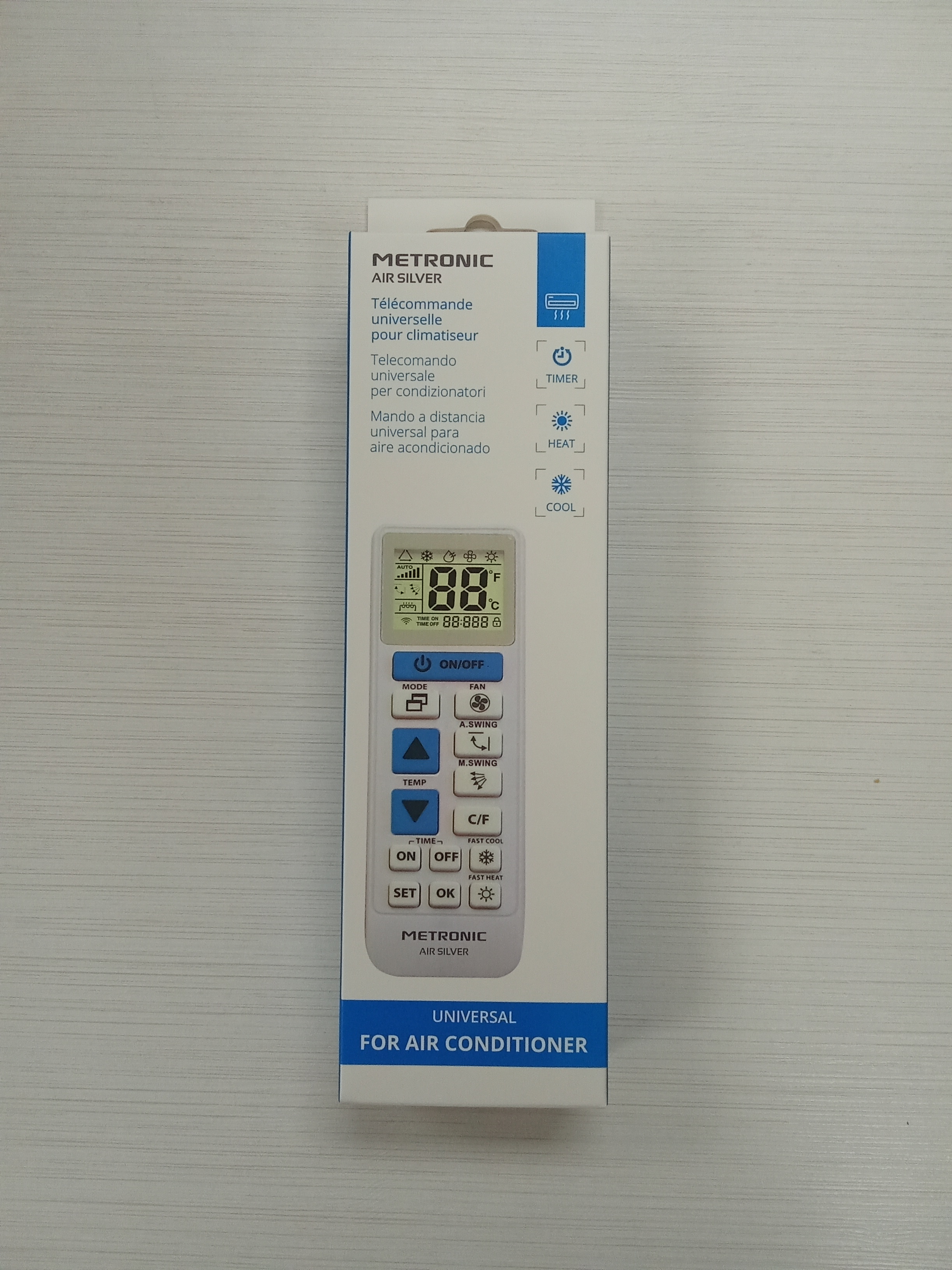 Mando a distancia Metronic Air Silver para aire acondicionado con pantalla digital.