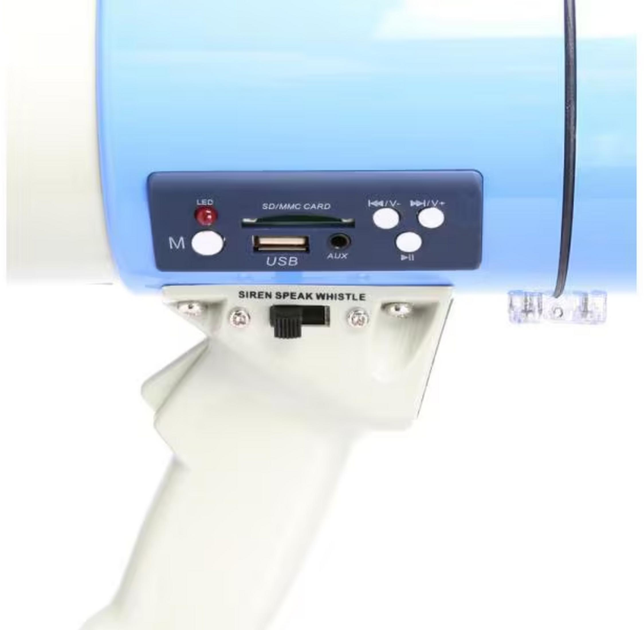 Un megáfono azul con controles como USB, tarjeta SD, LED y un interruptor.