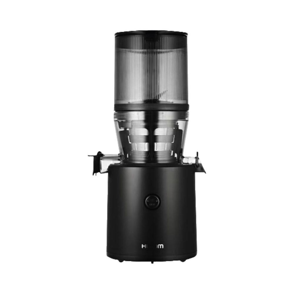 Une centrifugeuse noire avec un récipient transparent et des accents argentés sur fond blanc.