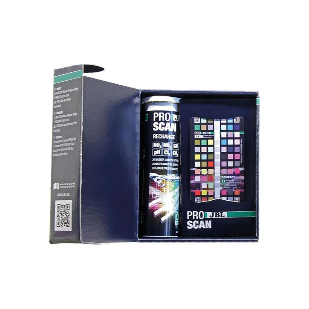 Eine offene Box zeigt ein JBL ProScan Testkit mit Farbkarten und Teststäbchen.