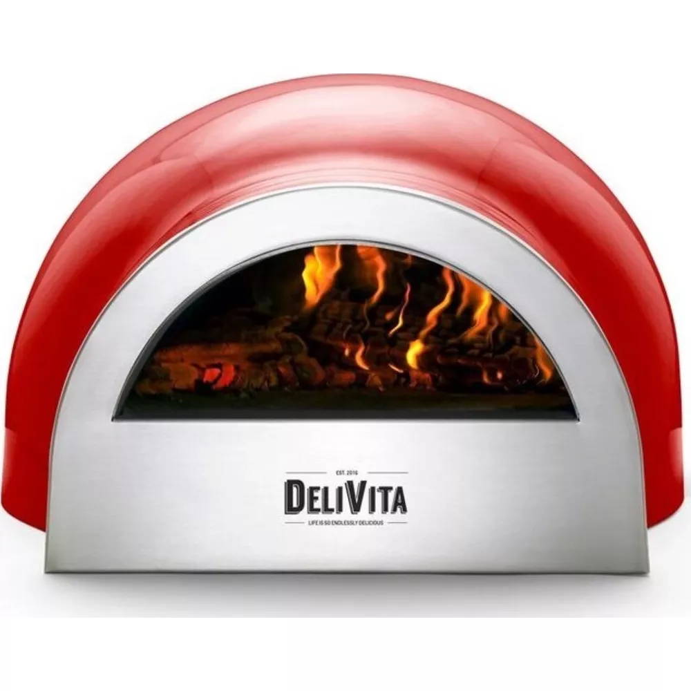 Un four à pizza rouge avec du bois qui brûle à l'intérieur et une façade en inox.