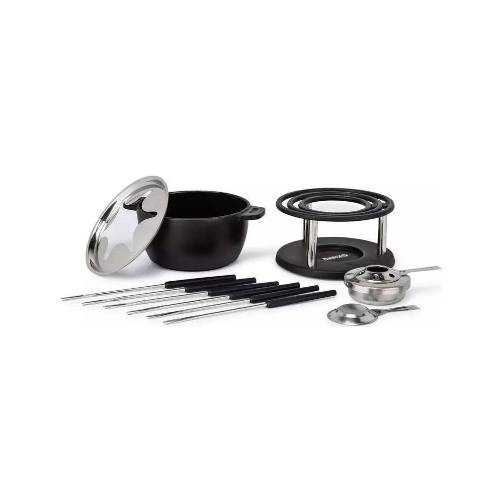 Ein Fondue-Set mit schwarzem Topf, Deckel, Ständer und sechs Spießen.