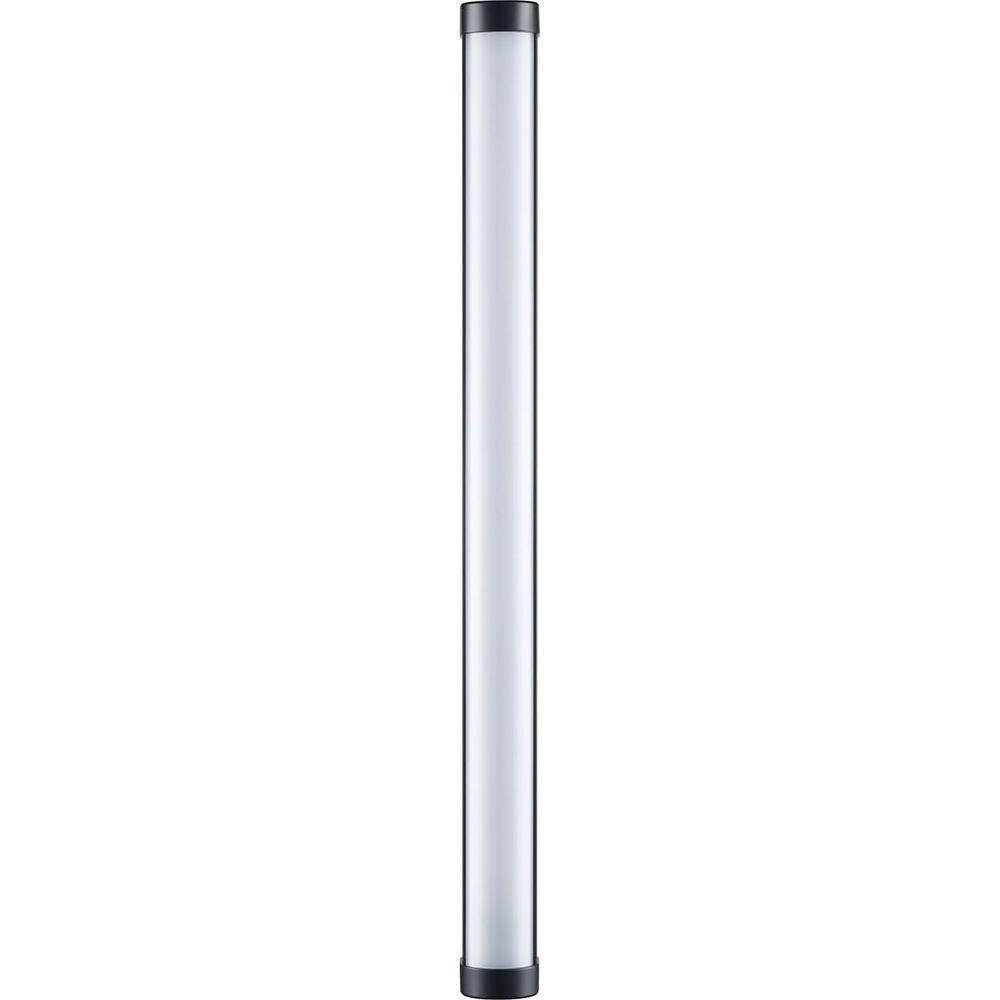 Un tube long et étroit éclairé avec des capuchons noirs sur fond blanc.