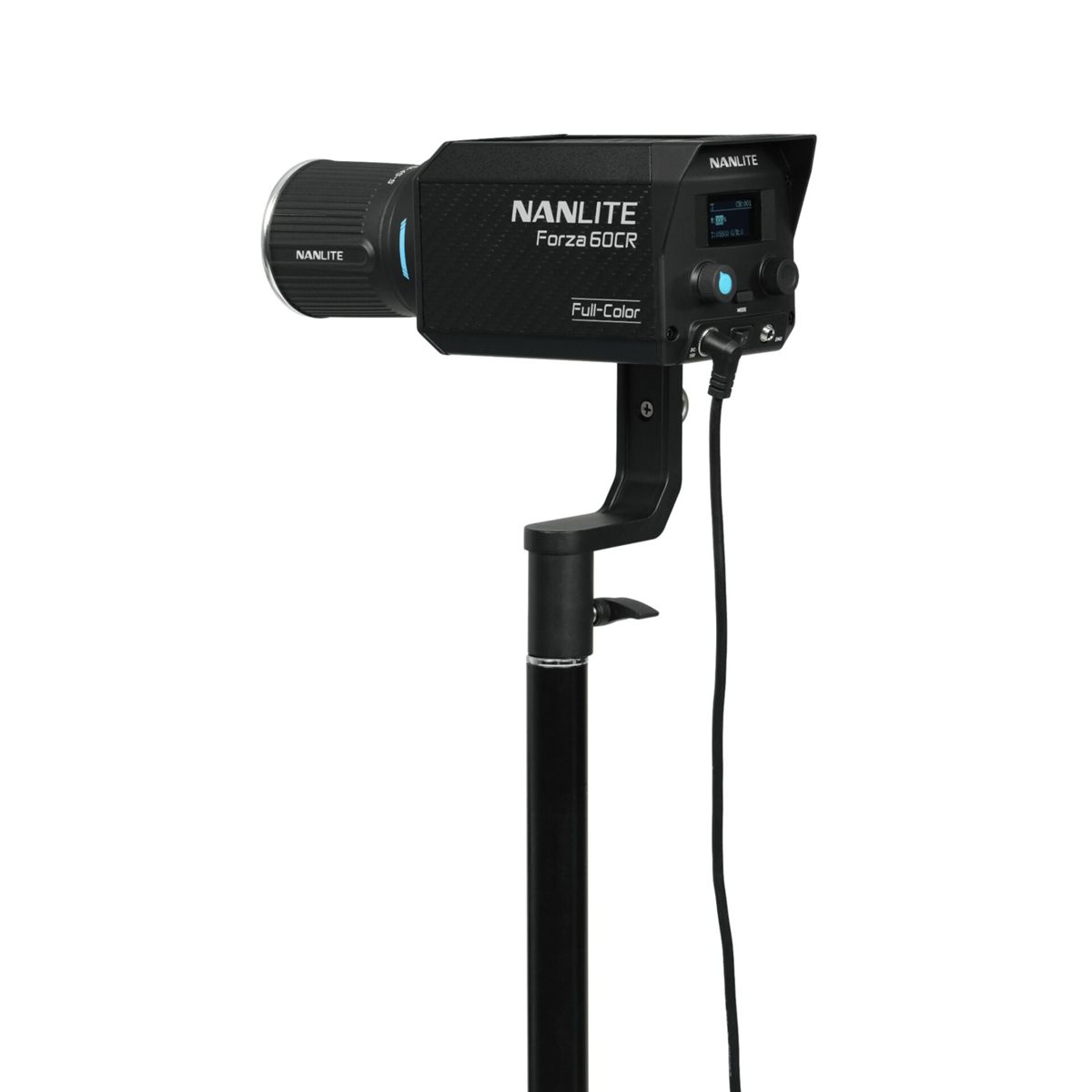 Schwarzes Nanlite Forza 60CR Licht mit Objektivanbau auf einem Ständer.