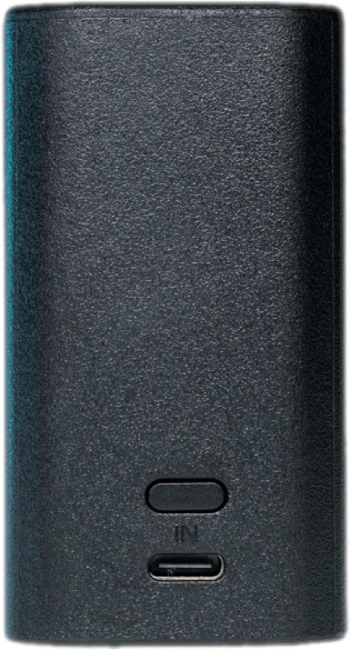 Custodia nera con porta USB-C e pulsante IN.