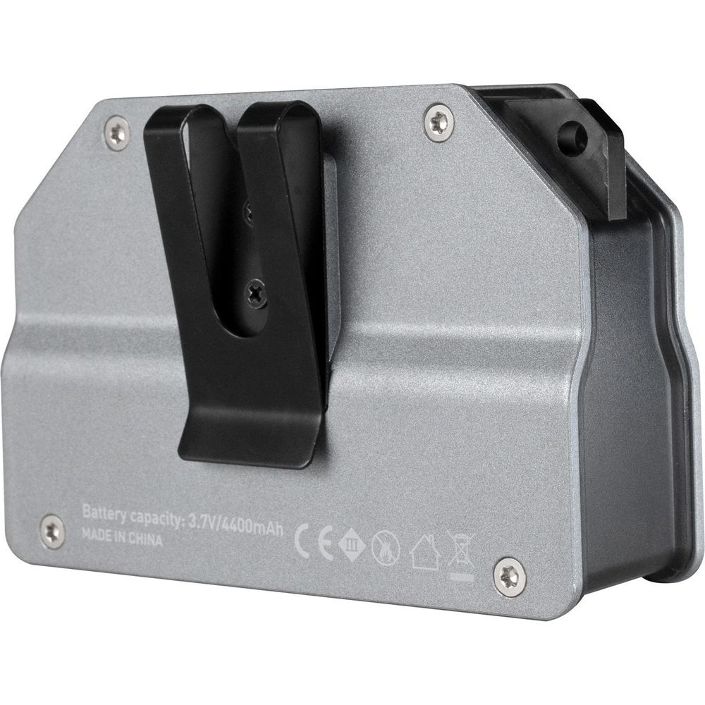 Boîtier gris avec un clip noir. Le texte indique une capacité de batterie de 3,7V/4400mAh.