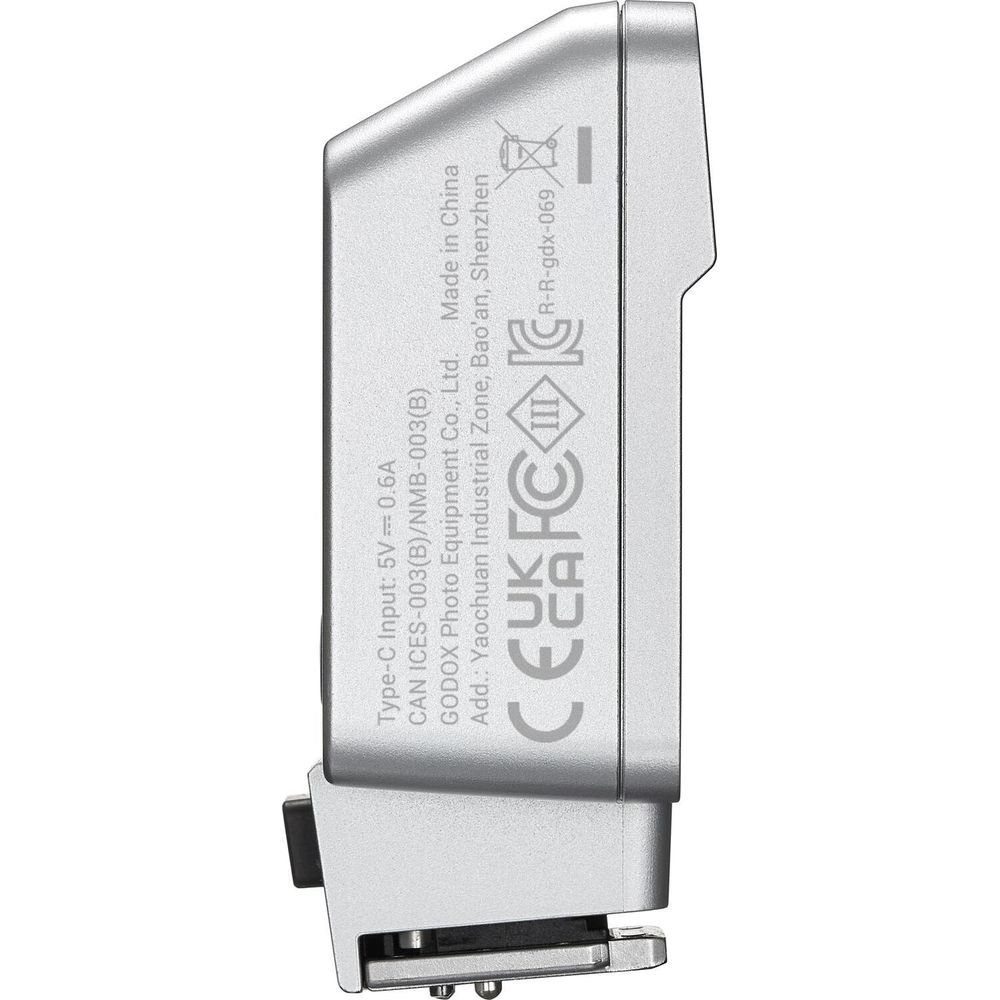 Appareil argenté avec texte : Entrée Type-C 5V=0,6A, Fabriqué en Chine, FCC, CE, UKCA.