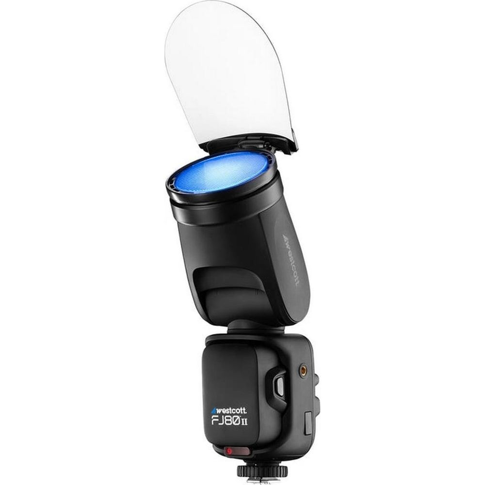 Un flash Westcott FJ80II noir avec LED bleue et diffuseur.