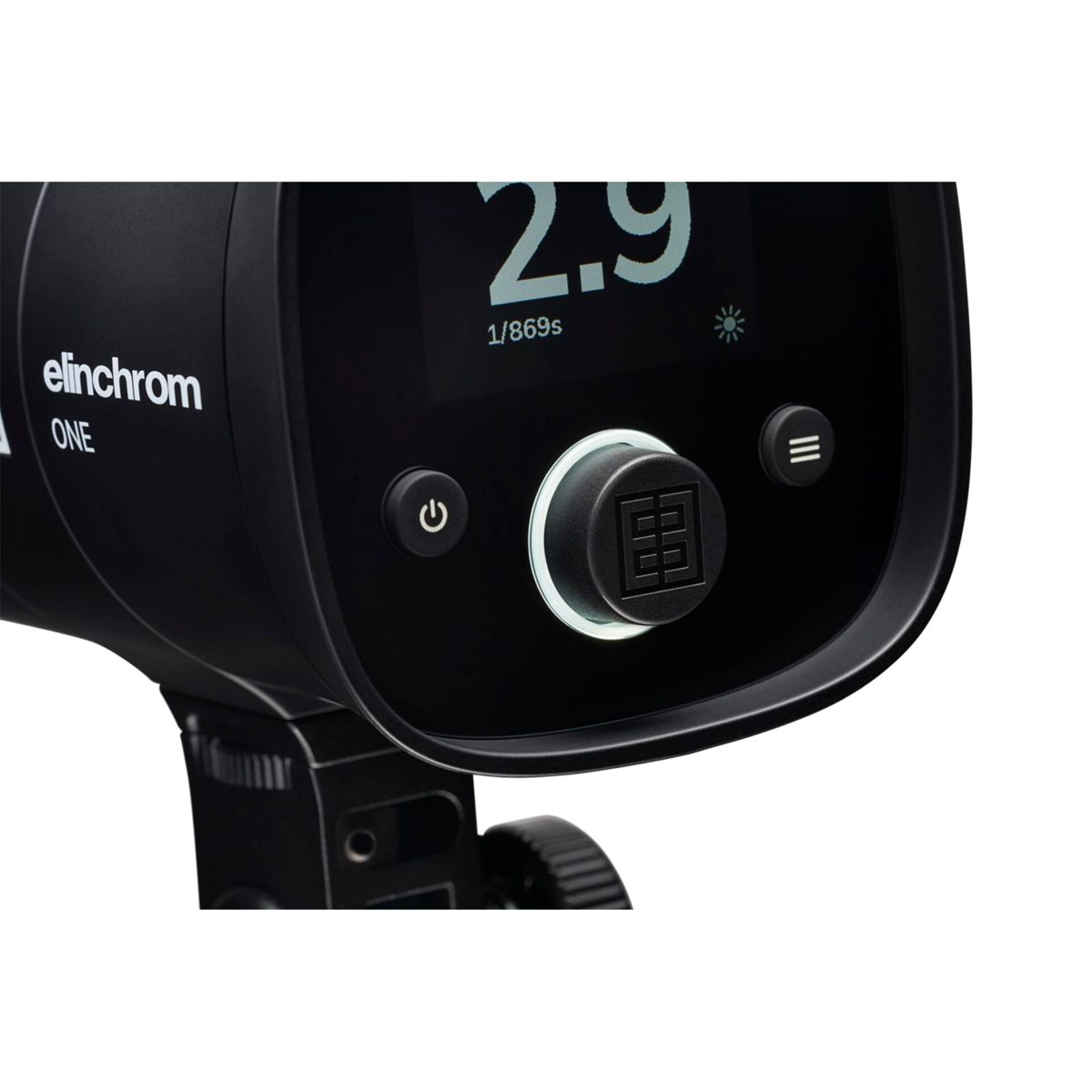 Une lumière noire Elinchrom One avec écran numérique et boutons de commande.