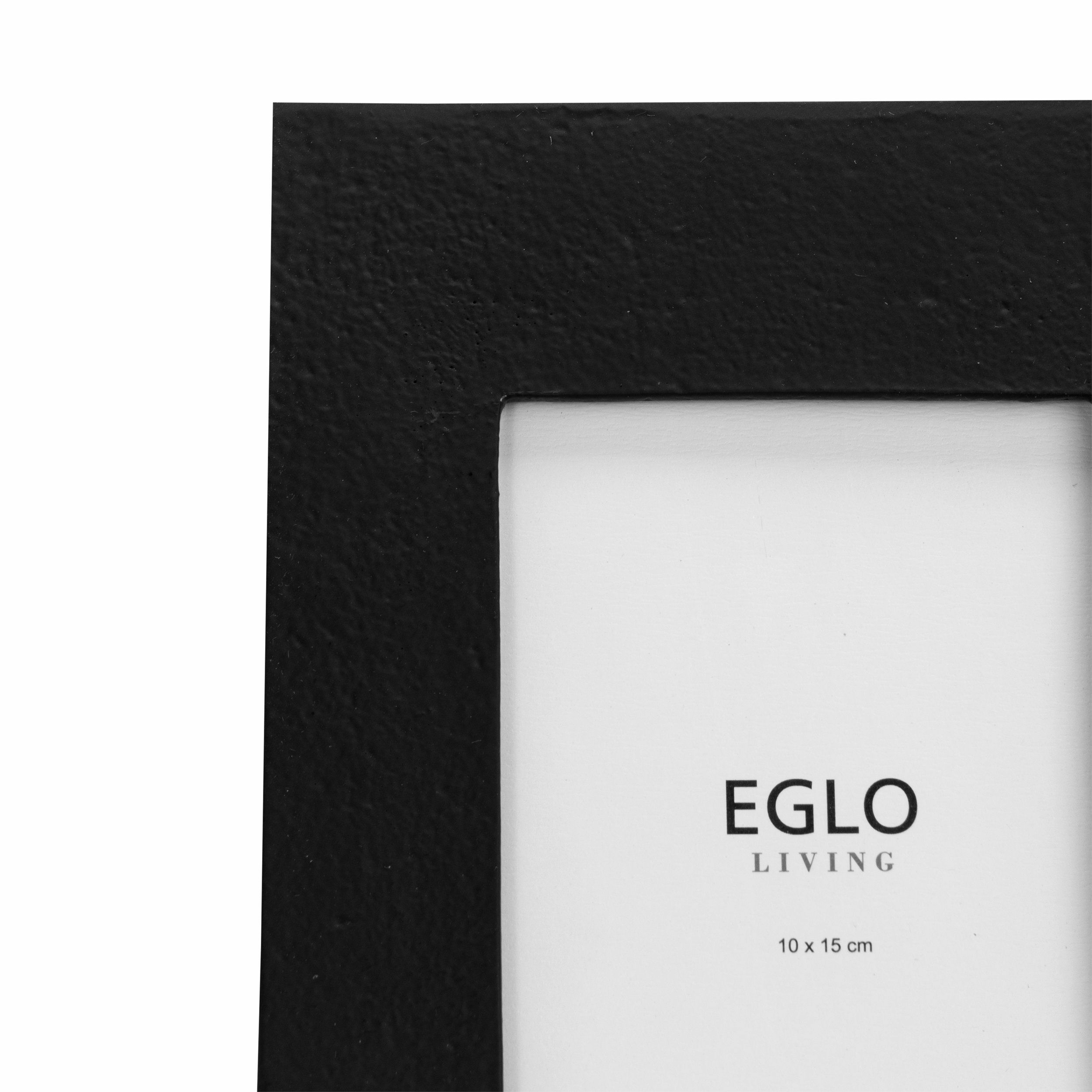 Cadre photo noir avec texte EGLO LIVING et taille 10 x 15 cm.