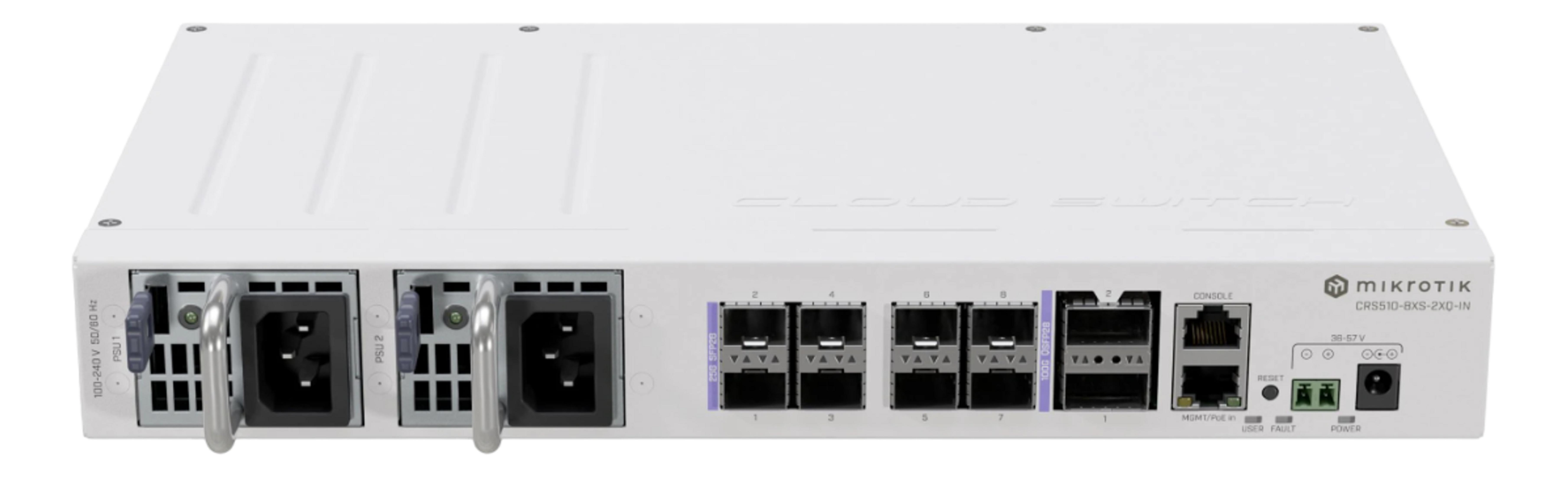 Uno switch di rete bianco con due porte di alimentazione, porte SFP28 e connettori.