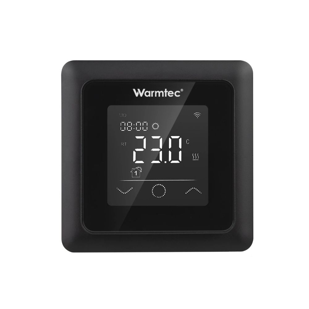 Czarny termostat cyfrowy z podświetlanym ekranem pokazującym 23°C.