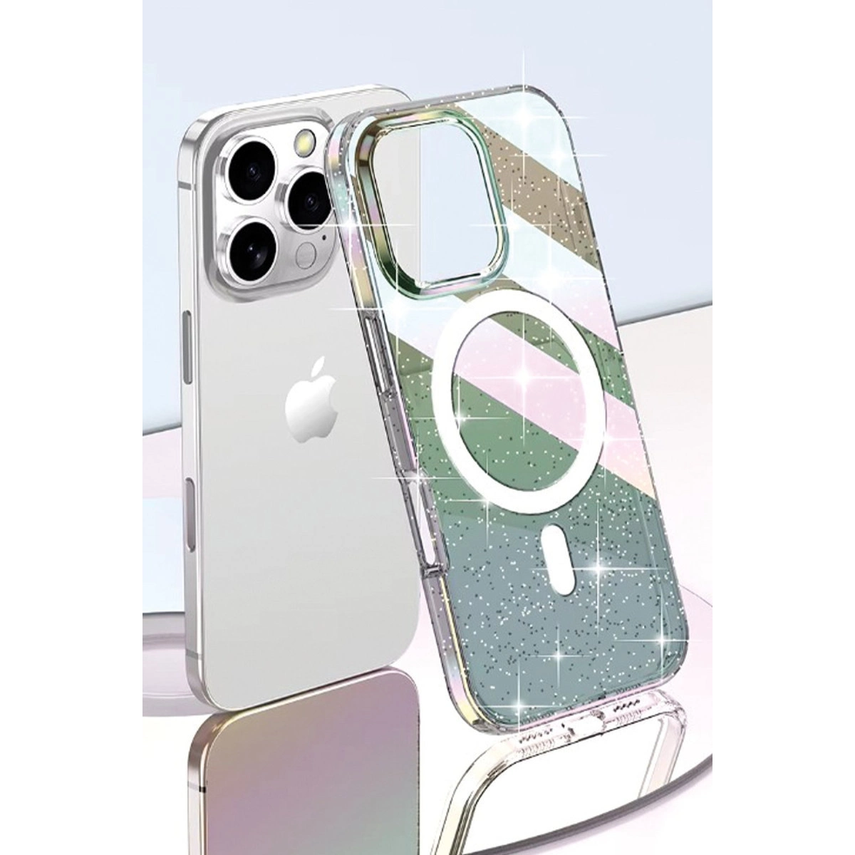 Sim ve şeritlere sahip şeffaf kılıflı bir iPhone.