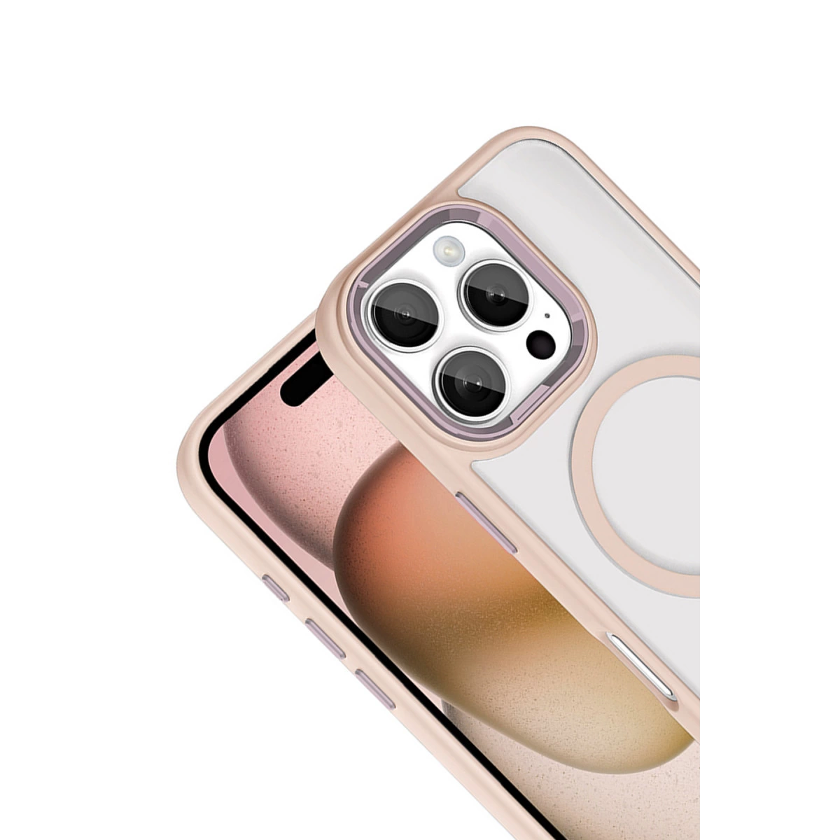 Beyaz arka plan üzerinde üç kameralı pembe telefon kılıfı.