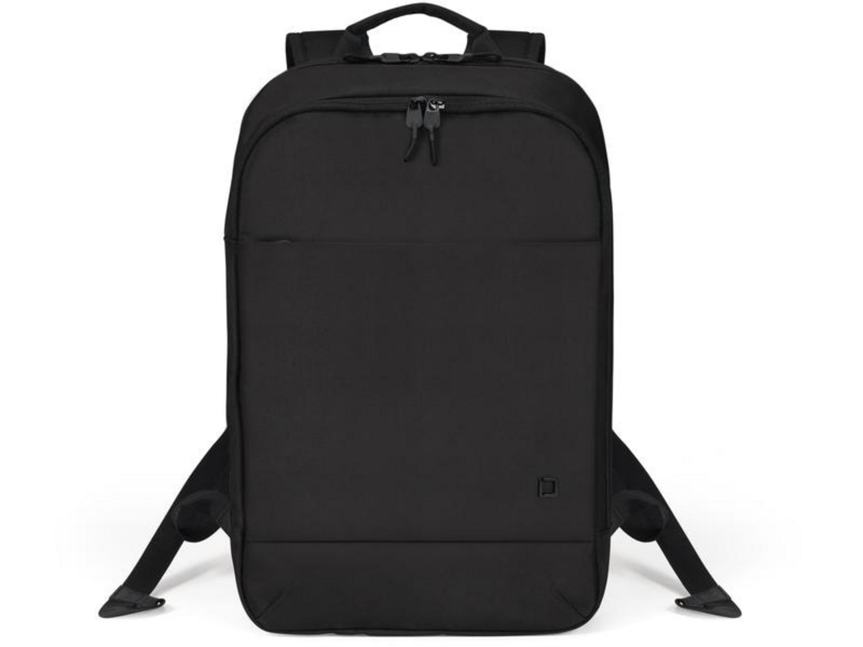 Ein schwarzer Rucksack mit Trägern und Reißverschlüssen auf weißem Hintergrund.