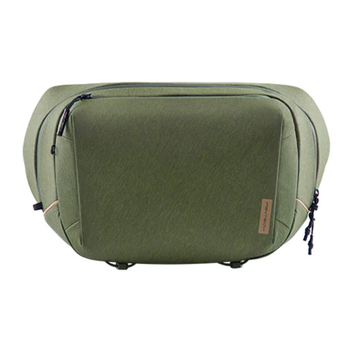 Una borsa verde oliva con cerniere e un logo sul davanti.