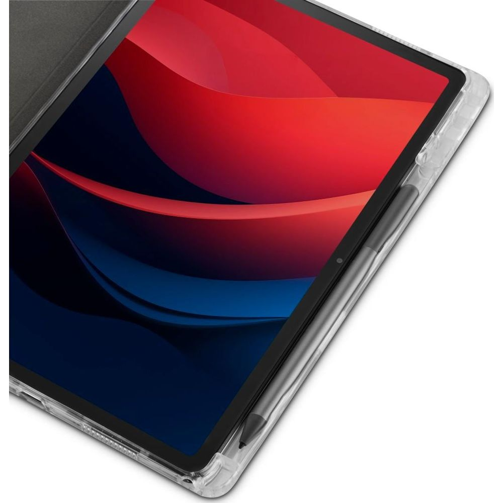 Un tablet con stilo giace su sfondo bianco. Sfondo rosso e blu.