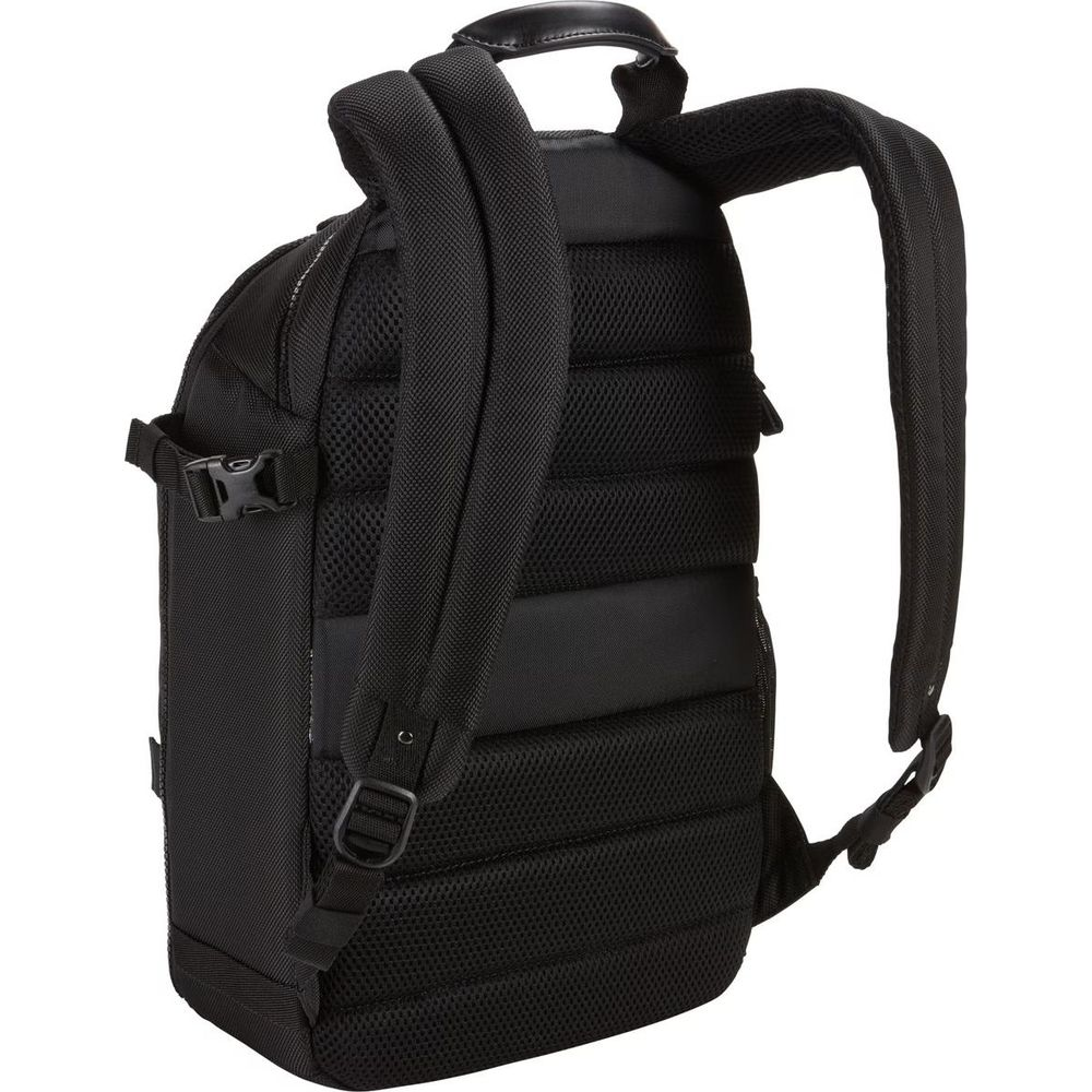 Sac à dos noir avec bretelles rembourrées et poignée.