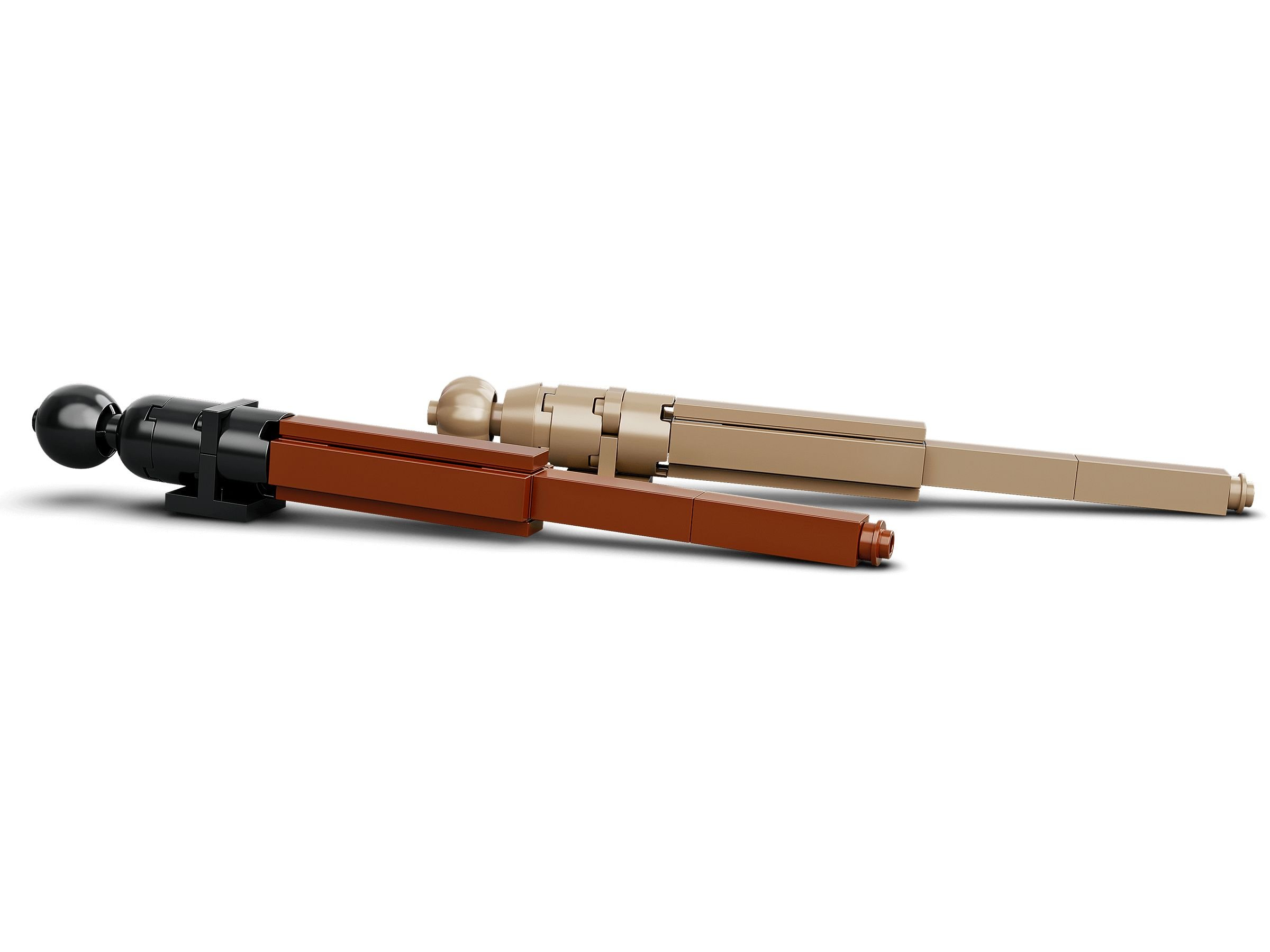 Zwei Lego-Stangen: eine braune mit schwarzem Griff, eine beige mit Verzierungen.